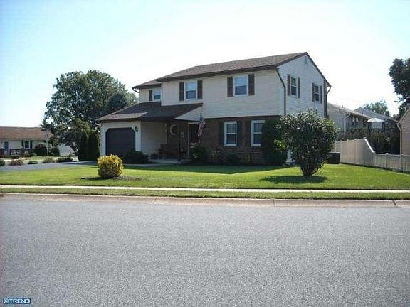 4th image of 133 Mountain Blvd