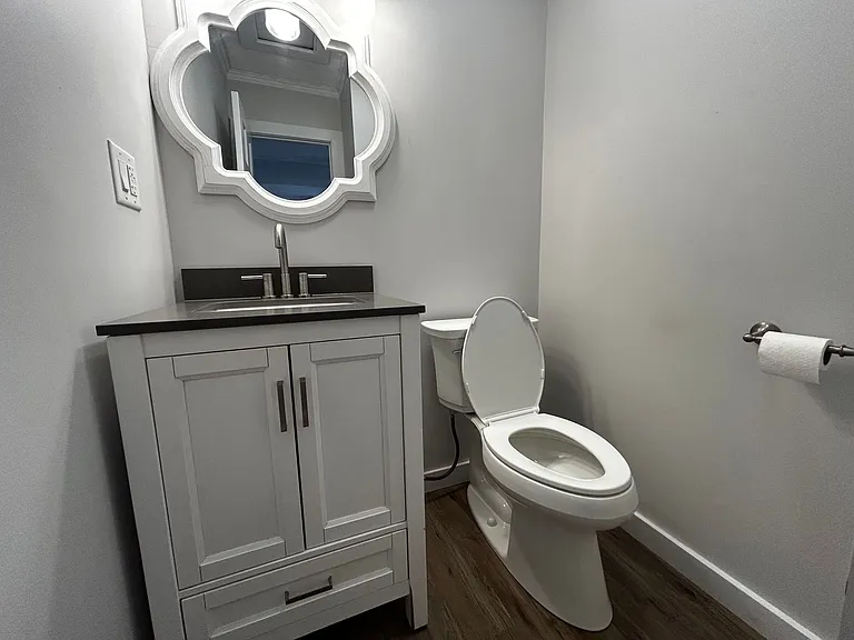 111 N Main St — Photo 9