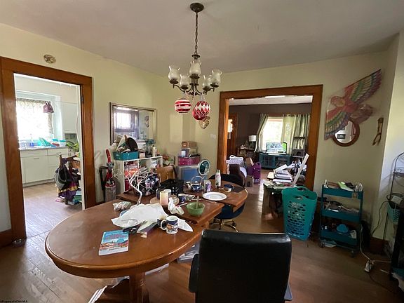 3rd image of 3 Cayton St