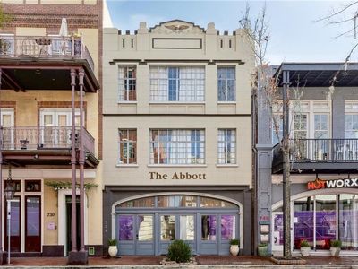 736 Saint Charles Ave #2C, New Orleans, LA, 70130