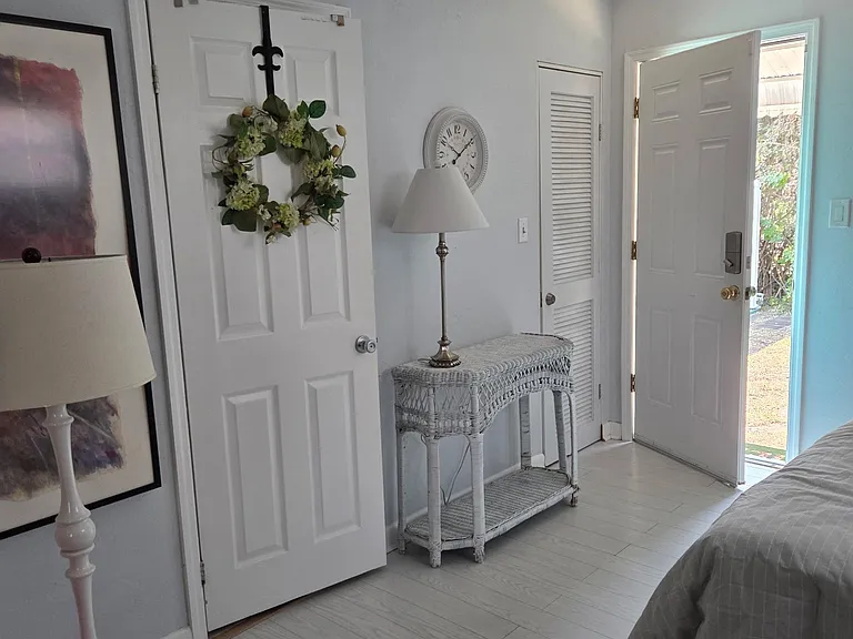 162 Daytona Ave #B — Photo 7