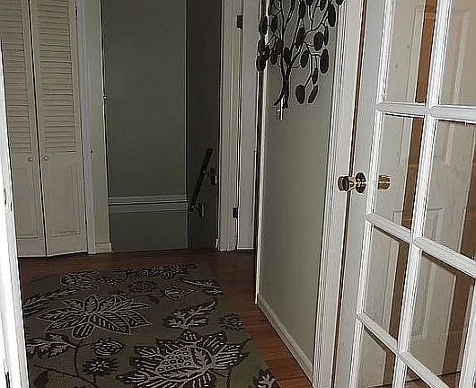 2nd image of 4 Roberts Ln
