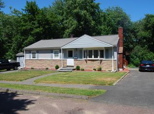 3 Ellis St, Peabody, MA 01960