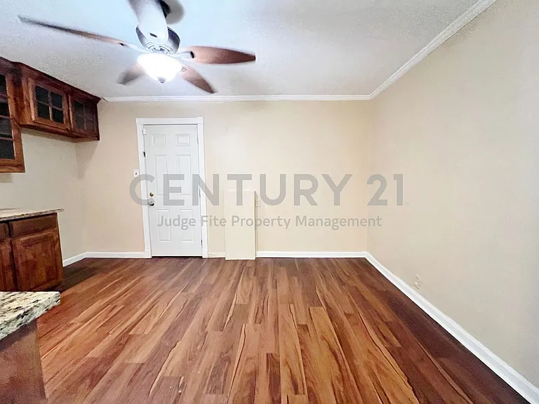 4236 Comanche St — Photo 8