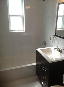 3rd image of 7207 Bay Dr #27