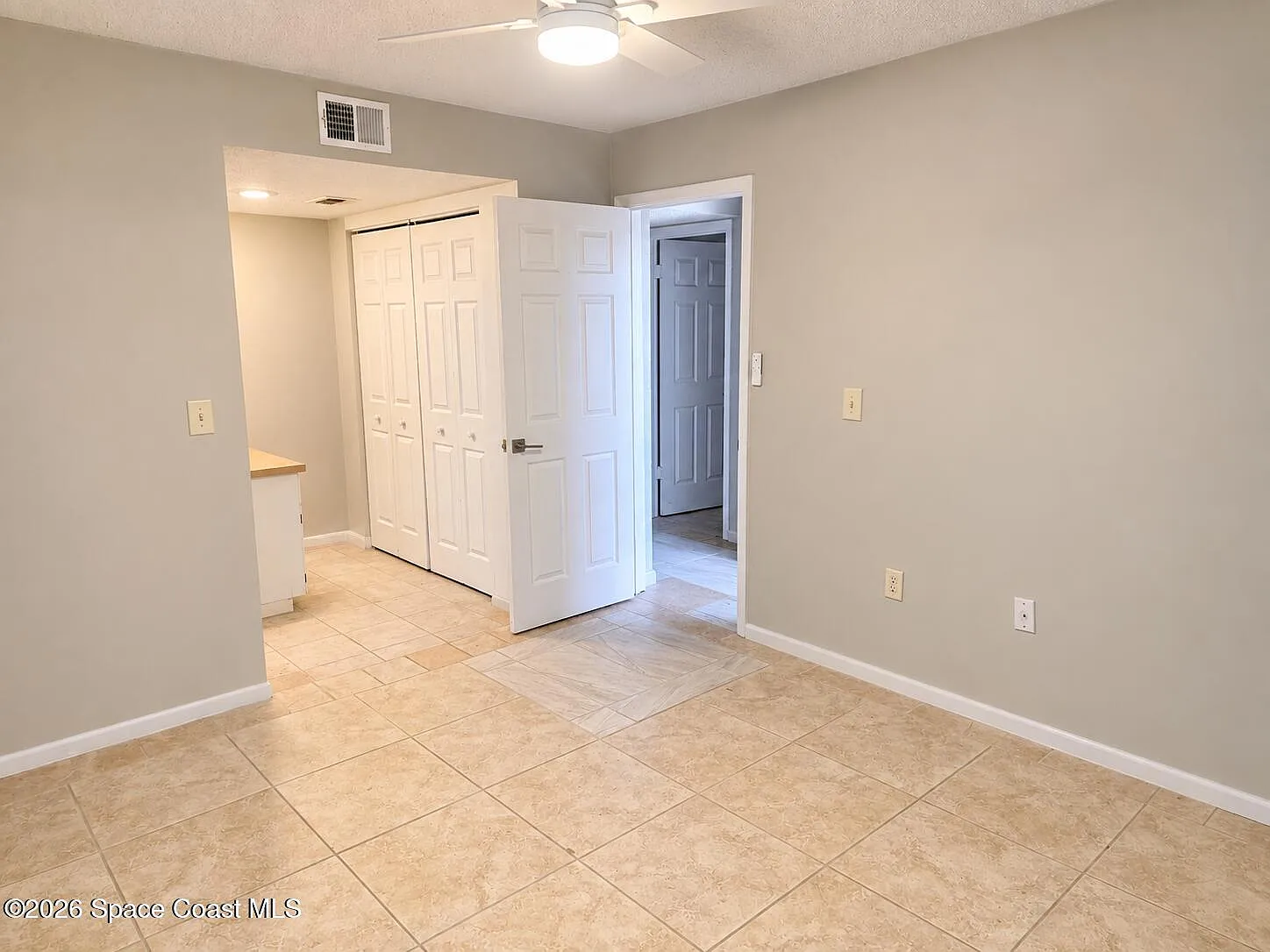 2 bed, 2.0 bath, 1023 sqft, $1,475 — Photo 4