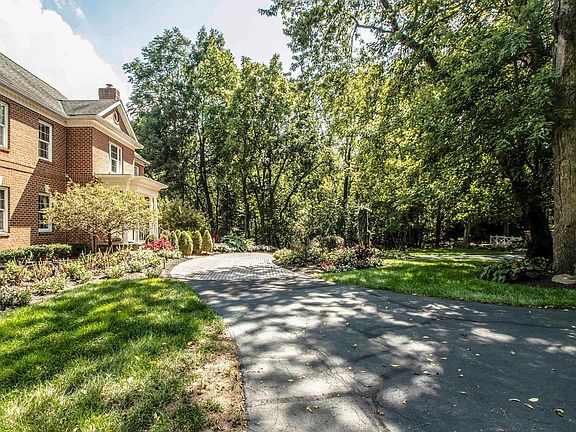 5th image of 5682 Elmgee Dr
