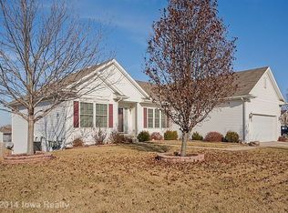 2720 Fayrdale Dr, Des Moines, IA 50320