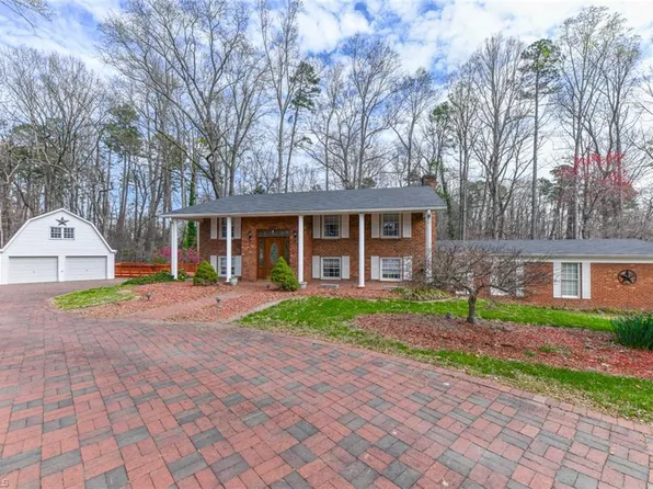 4201 McConnell Rd, Greensboro, NC 27406