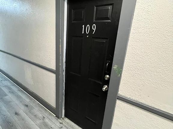 2nd image of 444 S Burlington Ave APT 109