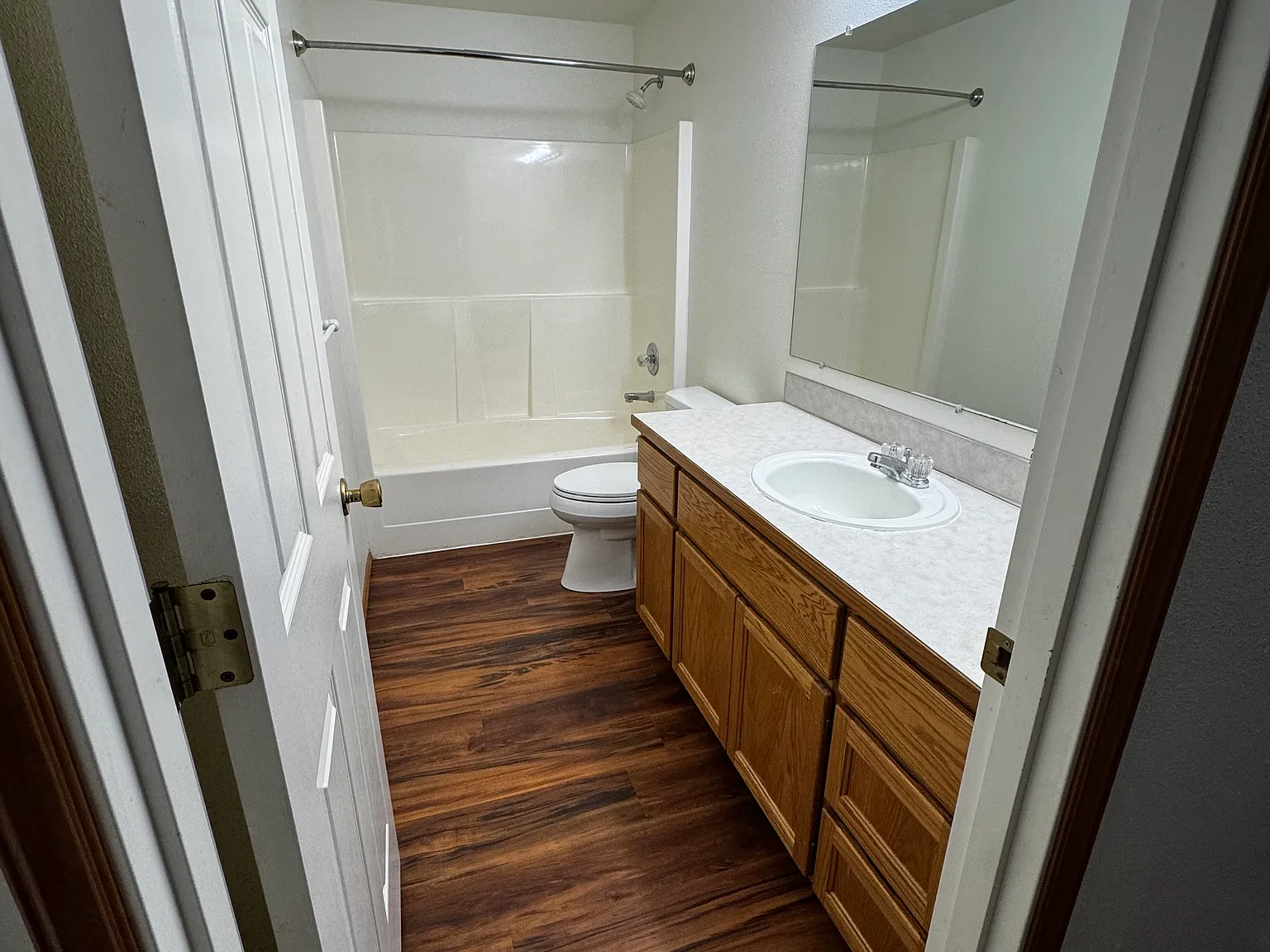2 bed, 1204 sqft, $2,600 — Photo 4