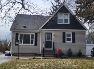 8 Elgin St S, Cambridge, ON N1R 5G2