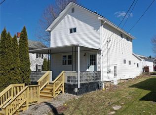 618 Riverside Ave, Grove City, PA 16127