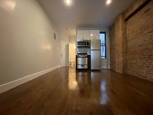 Rented by Compass | media 8