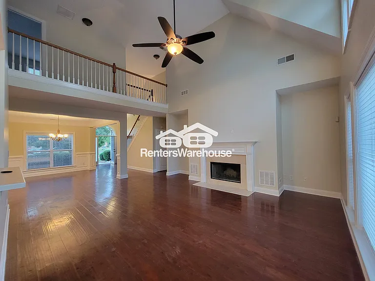 1025 Rowanshyre Cir — Photo 6