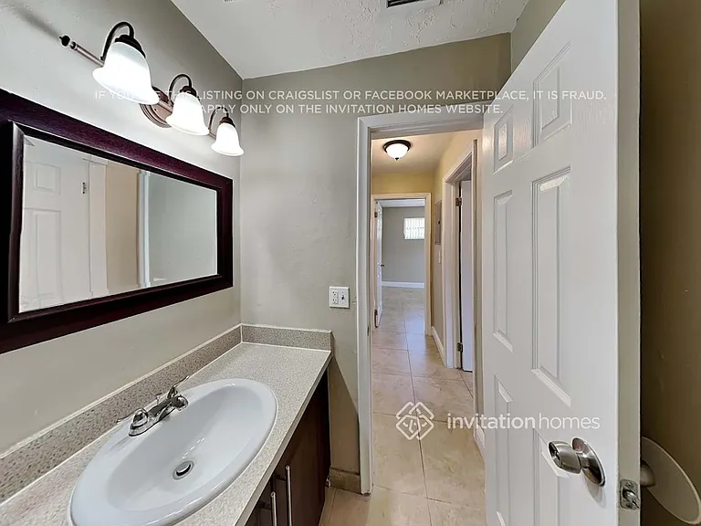 2199 NW 81st Ter — Photo 14