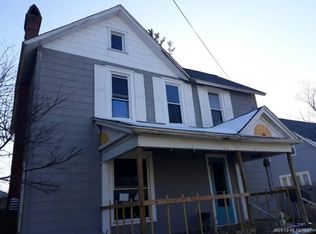 16 Pleasant St, Milford Center, OH 43045