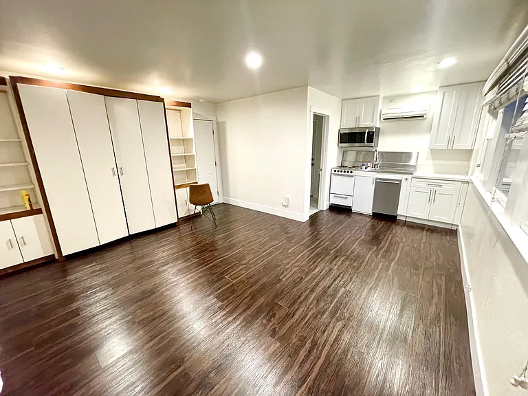 203 S Melrose St #B — Photo 1