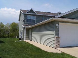 1809 Daniel Ln NE, Stewartville, MN 55976