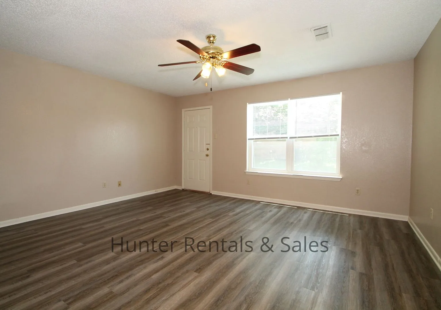 Rent Me! — Photo 3
