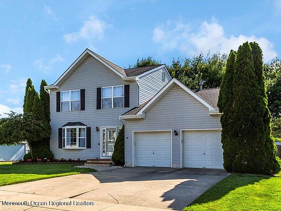 2nd image of 43 Brentwood Dr