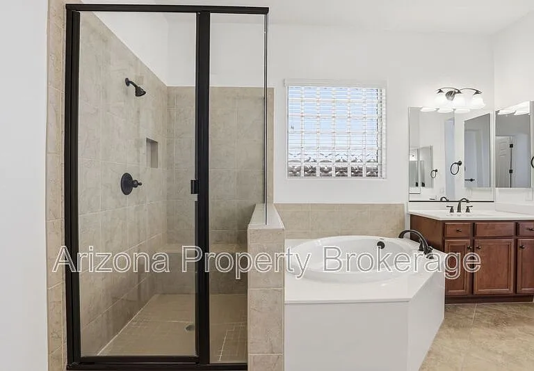 16192 W Berkeley Rd — Photo 32
