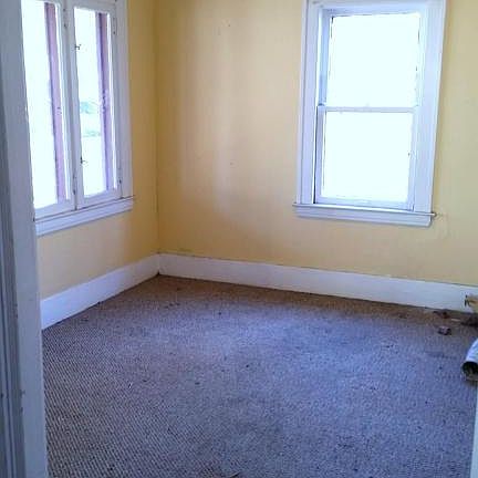 3rd image of 440 Ardmore St SE