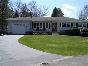 1st image of 19 Halsey Pl