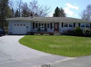 19 Halsey Pl, Glens Falls, NY 12801
