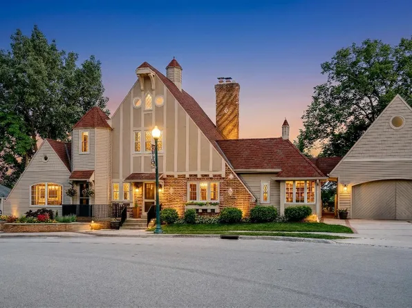 281 South Lake STREET, Elkhart Lake, WI 53020