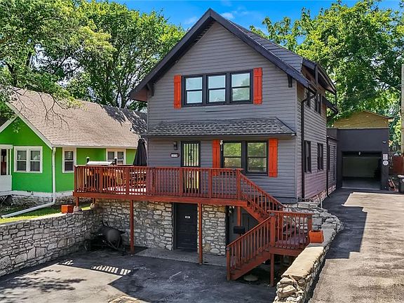 3rd image of 5820 Prospect Ave