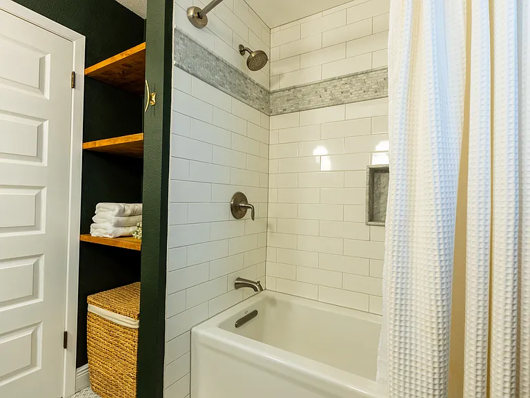 12609 Silver Creek Dr — Photo 24
