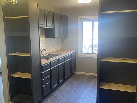 5th image of 1931 Viking Dr NW APT 24