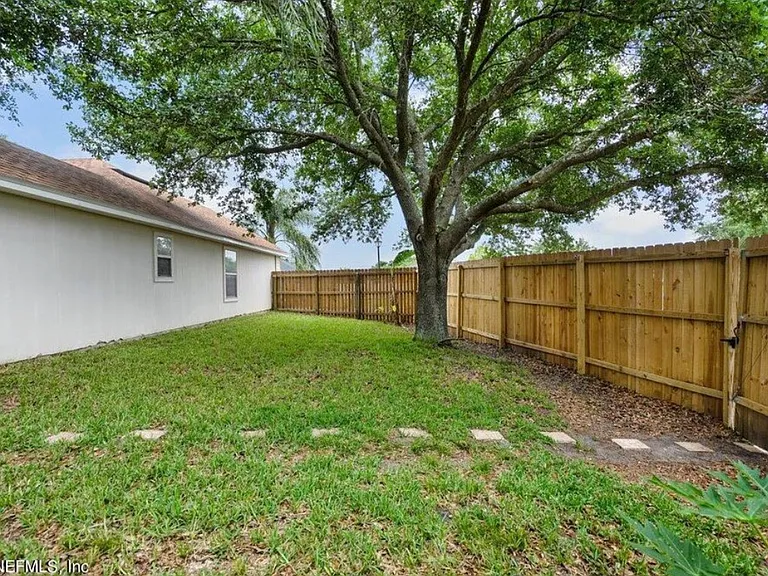 3376 International Village Dr W — Photo 25