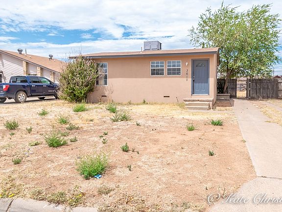 2nd image of 3610 Amelia Dr