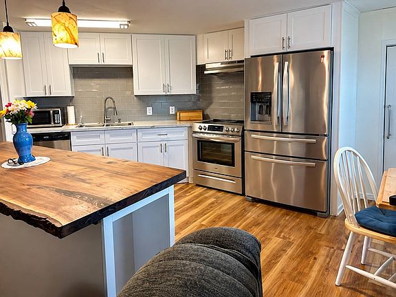 4th image of 6131 Biscaya Ave #225