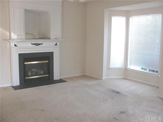 2nd image of 605 Quartz Dr