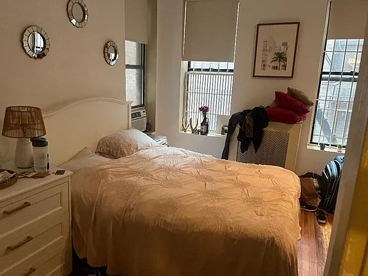 Rented by Magnone Real Estate | media 12