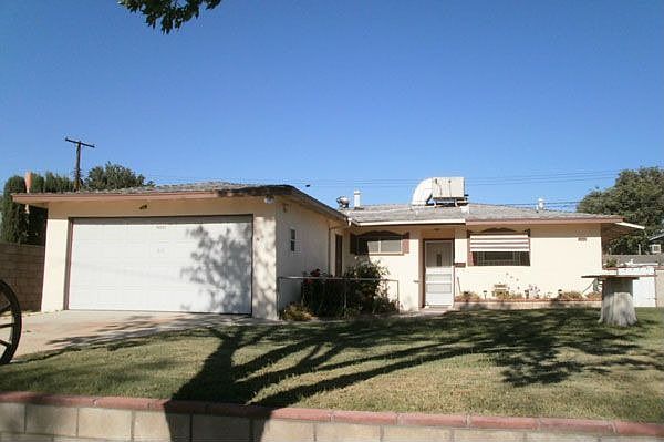 1st image of 44042 Fern Ave