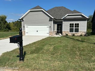 10097 Vista Hills Blvd, Louisville, KY 40291