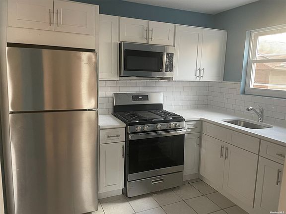4th image of 144-12 181st Pl Floor 1