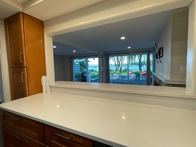 4562 Lake Ave — Photo 13