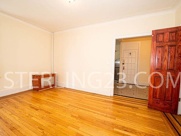 5th image of 35-45 33rd St #2A