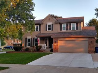 2121 Leigh St, Papillion, NE 68133