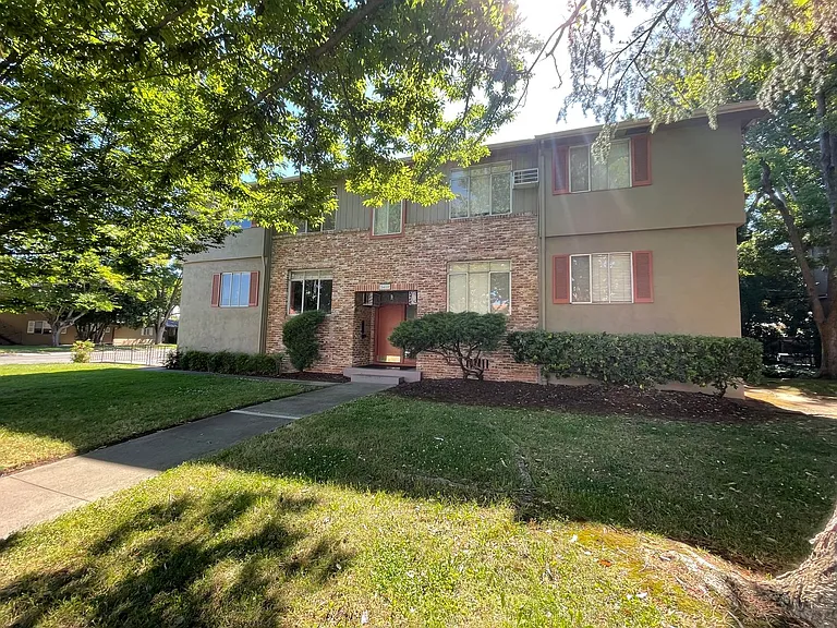 5488 Carlson Dr #&-5492 — Photo 16