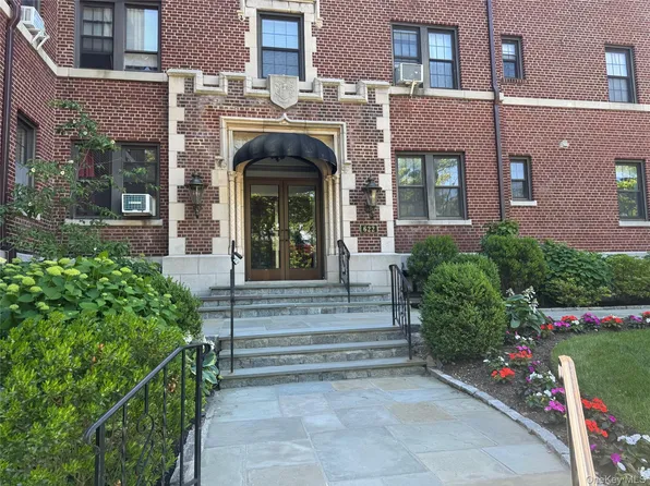 622 Pelhamdale Avenue #36, Pelham, NY 10803