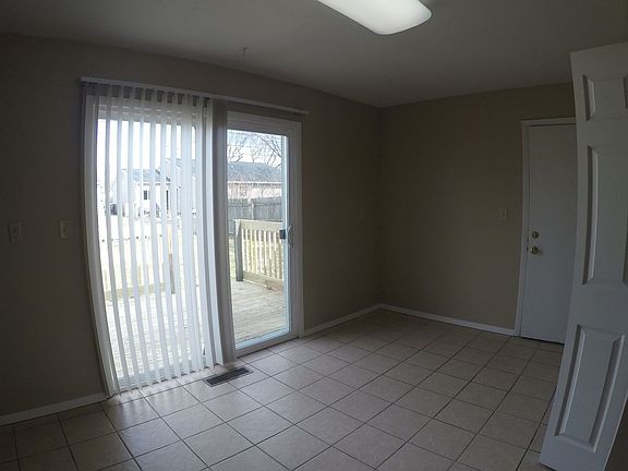 4th image of 2112 Brady Ln #A816f839d