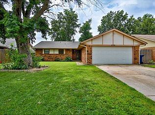606 Vickie Dr, Yukon, OK 73099