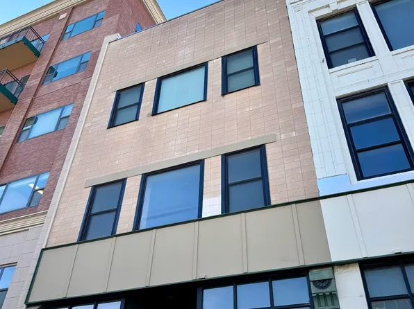 709 S Kansas Ave APT 306, Topeka, KS 66603