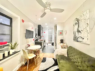 Rented by Century 21 Premier 